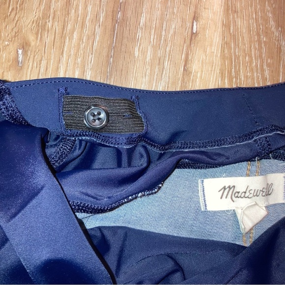 Madewell Maternity Straight Leg denim Jeans with Classic Wash | Stovepipe Jeans - Picture 8 of 8